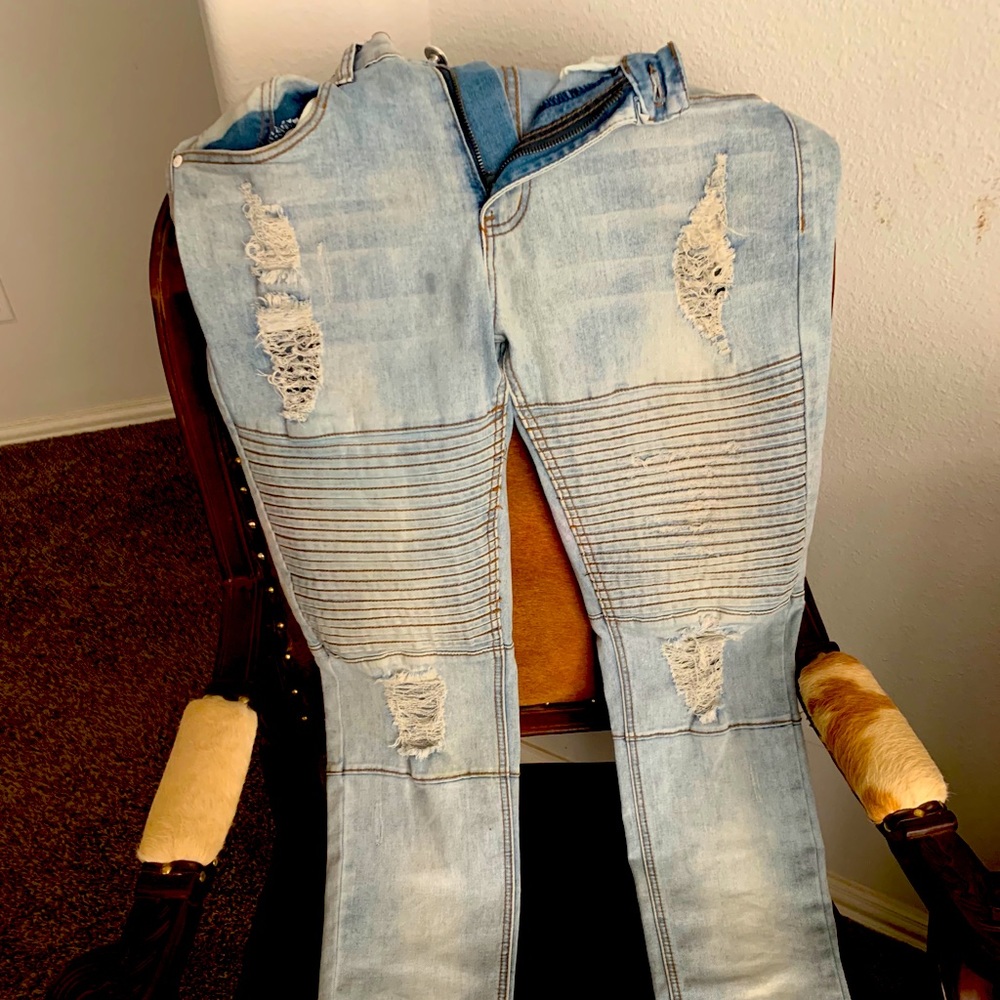 KDNK jeans